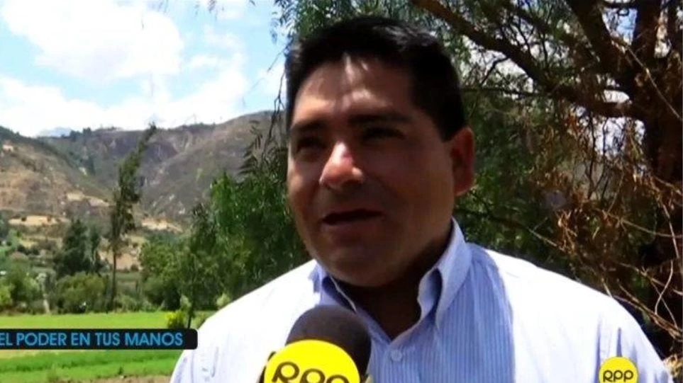 Η πιο ασυνήθιστη προεκλογική εκστρατεία στο Περού: Ο Λένιν πολεμά τον Χίτλερ για τη Δημαρχία